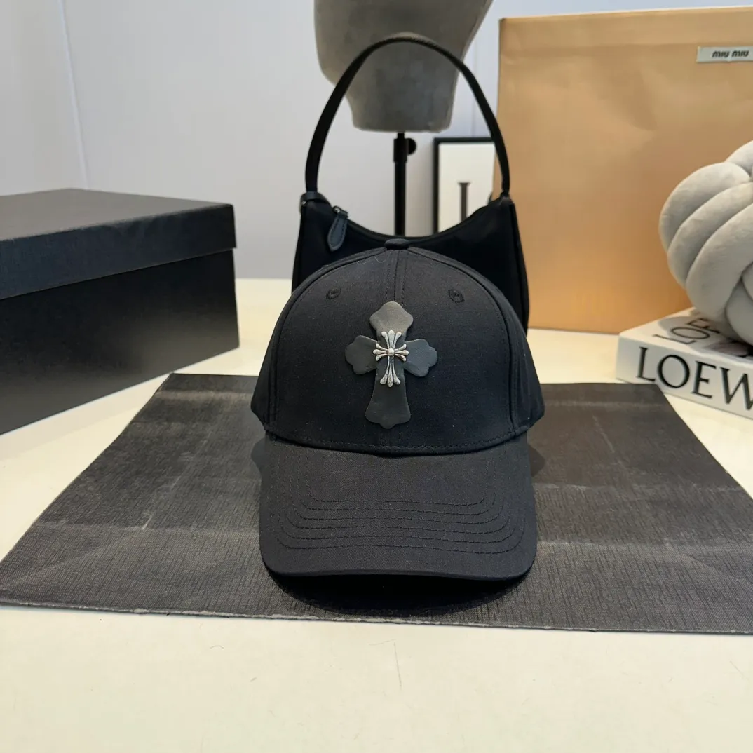 P56 Crow Heart baseball cap, retro peaked cap, head circumference 57.cm